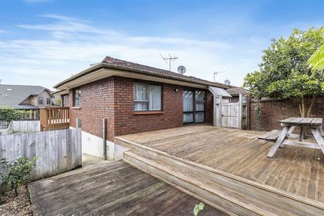 Photo of property in 3/54 Wellington Street, Howick, Auckland, 2014