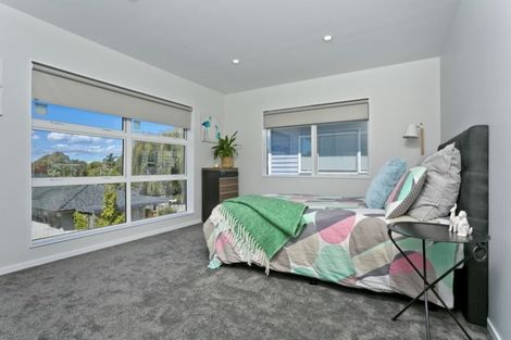 Photo of property in 29a Normanton Street, Glenfield, Auckland, 0629