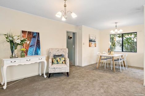 Photo of property in 2/47 Lavery Place, Sunnynook, Auckland, 0632