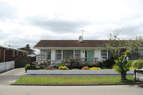 Photo of property in 2 Rosedale Place Avonhead Christchurch City