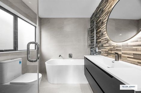 Photo of property in 339b Bucklands Beach Road, Bucklands Beach, Auckland, 2012