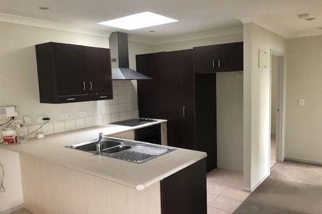 Photo of property in 2/80 Gunner Drive, Te Atatu Peninsula, Auckland, 0610