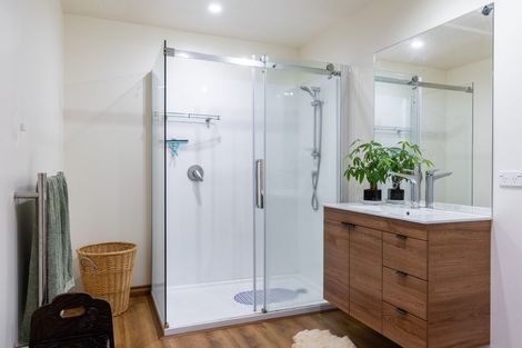 Photo of property in 19 Mccormicks Road, Whatamango Bay, Picton, 7281