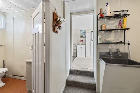 Photo of property in 7 Cracroft Street, Waitara, 4320