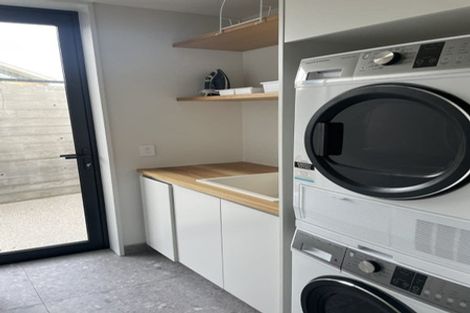 Photo of property in 11 Kereru Crescent, Wanaka, 9305