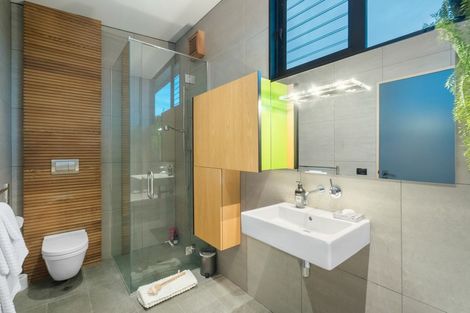 Photo of property in 51 Pacific Parade, Army Bay, Whangaparaoa, 0930