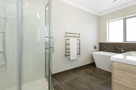 Photo of property in 35 Margaret Shields Avenue, Aotea, Porirua, 5024