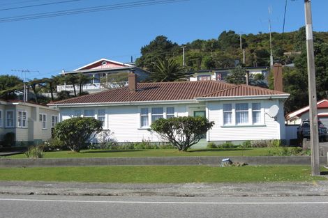 Photo of property in 23 Main South Road, Karoro, Greymouth, 7805