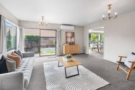 Photo of property in 2/9 Ludecke Place, Sockburn, Christchurch, 8042