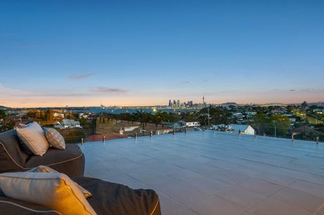 Photo of property in 6/6 Bruce Street, Northcote Point, Auckland, 0627