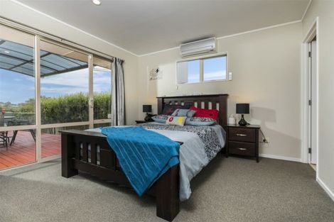 Photo of property in 78 Kingdale Road, Henderson, Auckland, 0610