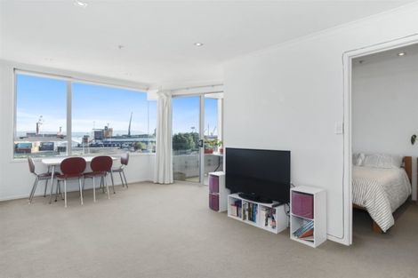 Photo of property in Algarve Apartments, 314/332 Maunganui Road, Mount Maunganui, 3116
