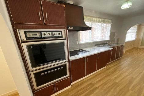 Photo of property in 1/204 Edmonton Road, Te Atatu South, Auckland, 0610