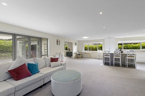 Photo of property in 9 Yarnbrook Grove, Churton Park, Wellington, 6037