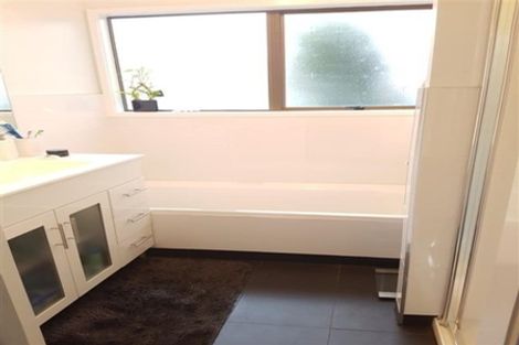 Photo of property in 4 Nearco Street, Randwick Park, Auckland, 2105