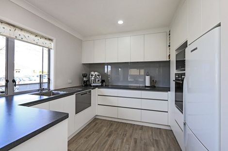 Photo of property in 36a Anzac Avenue, Onekawa, Napier, 4110