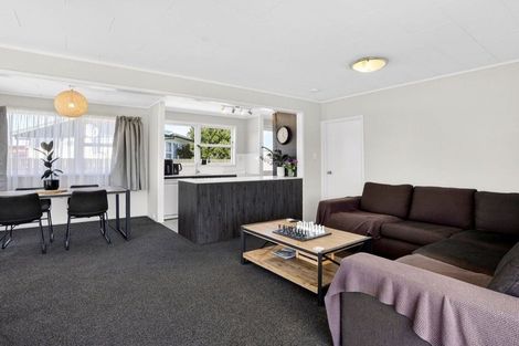Photo of property in 55a Springs Road, Parakai, 0830