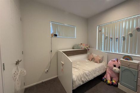 Photo of property in 84 Taikura Avenue, Red Beach, 0932