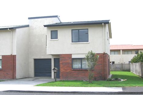 Photo of property in 42 Ranui Station Road, Ranui, Auckland, 0612