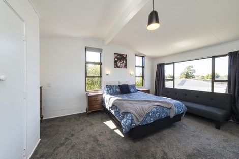 Photo of property in 34 Abraham Crescent, Milson, Palmerston North, 4414