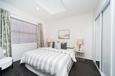Photo of property in 44 Vaucluse Heights, Fitzherbert, Palmerston North, 4410