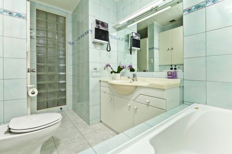 Photo of property in 58/45 Stanley Road, Stanley Point, Auckland, 0624