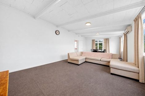 Photo of property in 11 Miro Street, New Lynn, Auckland, 0600