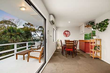Photo of property in 1/22 Dawnhaven Drive, Te Atatu Peninsula, Auckland, 0610