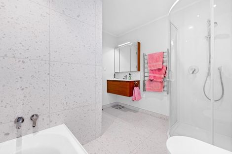 Photo of property in 61b Jaemont Avenue, Te Atatu South, Auckland, 0610