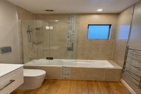 Photo of property in 2/17 Commodore Parry Road, Castor Bay, Auckland, 0620