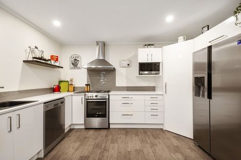 Photo of property in 130 Kenrigg Road, Kinloch, Taupo, 3377