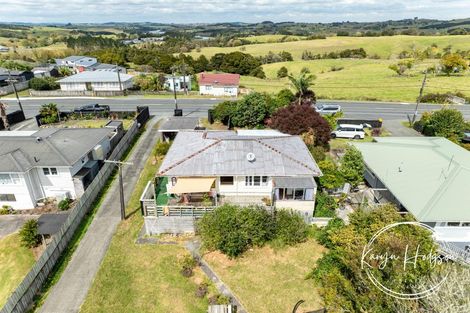 Photo of property in 109 Hurndall Street East, Maungaturoto, 0520
