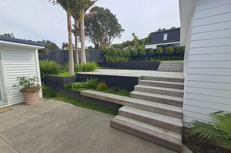 Photo of property in 2/21 Hythe Terrace, Mairangi Bay, Auckland, 0630