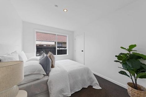 Photo of property in 17 Roberts Road, Hei Hei, Christchurch, 8042