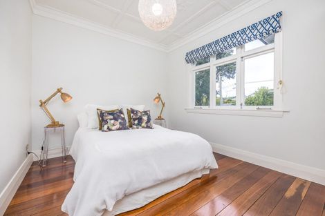 Photo of property in 16 Warwick Street, Morningside, Auckland, 1022