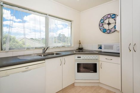 Photo of property in 2/63 Stanley Road, Glenfield, Auckland, 0629