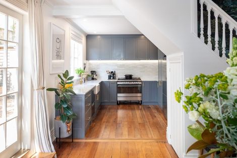 Photo of property in 247 Tinakori Road, Thorndon, Wellington, 6011