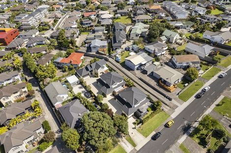 Photo of property in 2/67 Nelson Street, Howick, Auckland, 2014