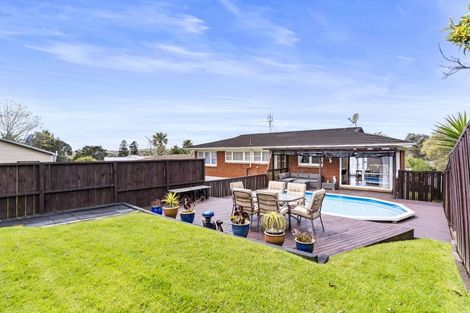 Photo of property in 16 La Trobe Street, Pakuranga Heights, Auckland, 2010