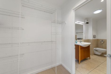 Photo of property in 314/136 Marine Parade, Mount Maunganui, 3116