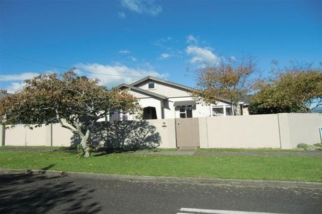 Photo of property in 2 Rawhiti Street, Vogeltown, New Plymouth, 4310