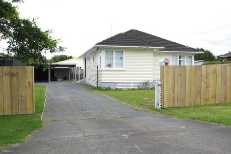 Photo of property in 1/52 Muir Avenue, Mangere Bridge, Auckland, 2022