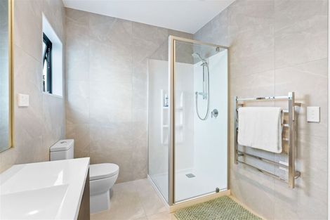 Photo of property in 31 Koura Drive, Red Beach, 0932