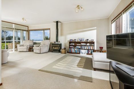 Photo of property in 15 Penning Road, Milford, Auckland, 0620