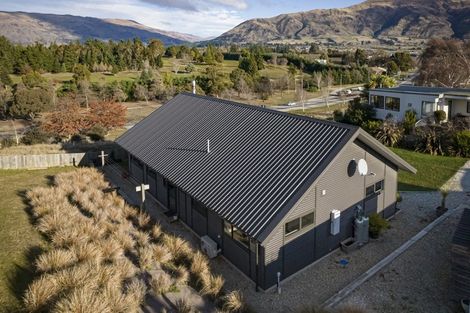 Photo of property in 20 Mount Iron Drive, Wanaka, 9305