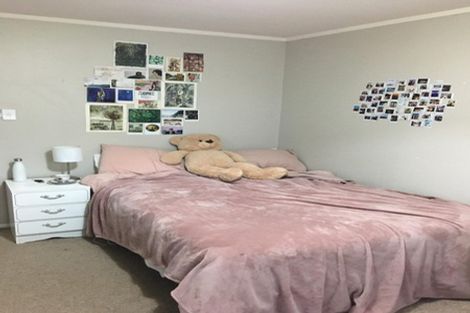 Photo of property in 19 Hania Street, Mount Victoria, Wellington, 6011