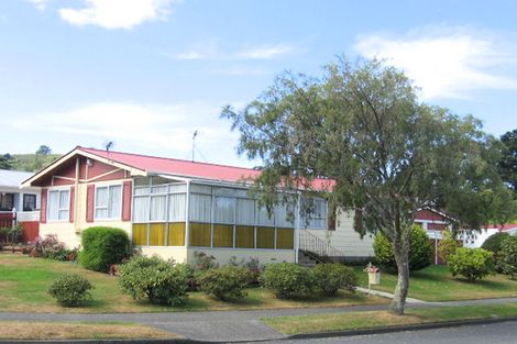 Photo of property in 2 Wyoming Grove, Totara Park, Upper Hutt, 5018