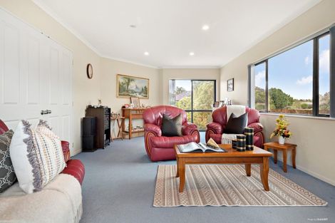 Photo of property in 15 Avonbrook Lane, Pukekohe, 2120