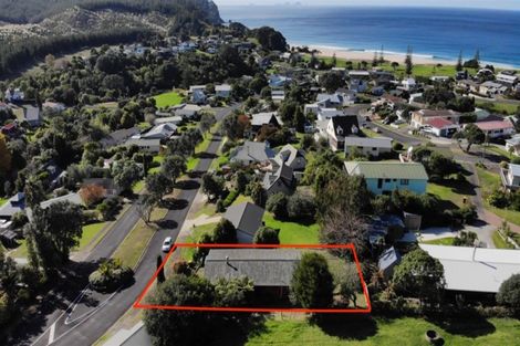 Photo of property in 100 Onemana Drive, Onemana, Whangamata, 3691