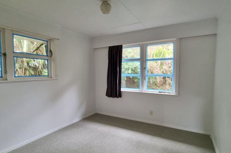 Photo of property in 57 Salford Street, Newlands, Wellington, 6037